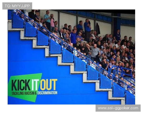 意甲反歧视新规实施：俱乐部违规处罚案例增加